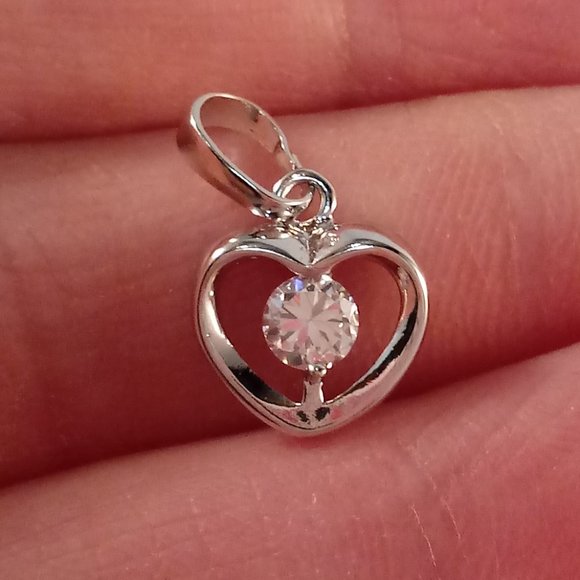 18K White Gold Filled Elegant Heart Shape Diamond Zircon Necklace Pendant AAA - Picture 3 of 7